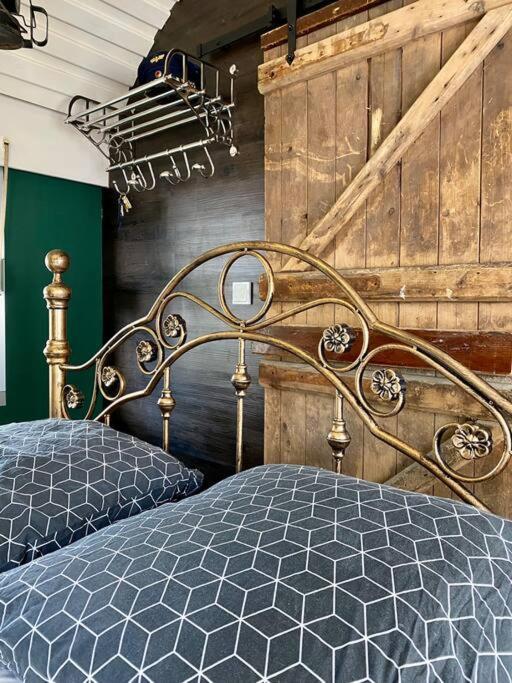 Villa Gleis 1, Eisenbahn Waggon Mit Whirlpool Und Ofen Dahlem  Esterno foto